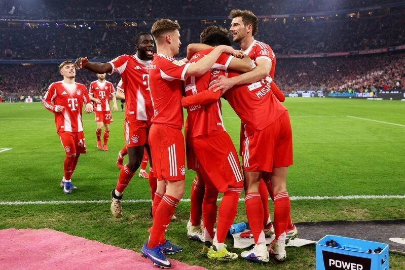 Thủ quân Hùm Xám chơi hay nhất trận Bayern Munich vs Monchengladbach